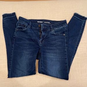 Old Navy Mid-rise Rockstar cutoff ankle jeans